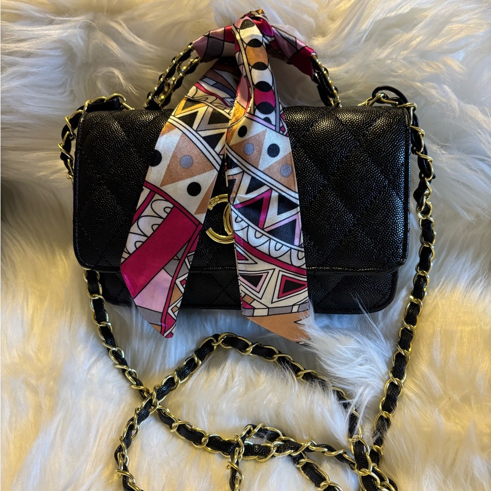 Fashion Black Quilted Top Handle Bag with Chain - Picture 3 of 13